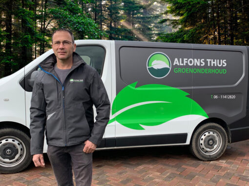 Logo-autobelettering Alfons Thus